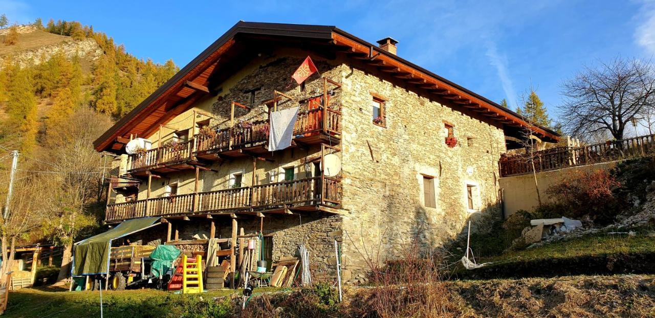 Agri-B&B Lou Col Canosio Eksteriør billede