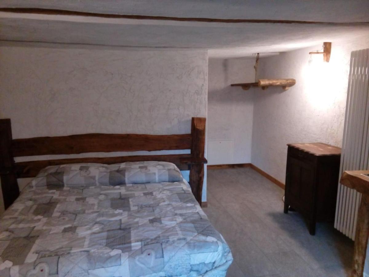 Agri-B&B Lou Col Canosio Eksteriør billede