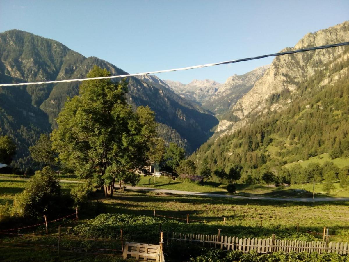 Agri-B&B Lou Col Canosio Eksteriør billede