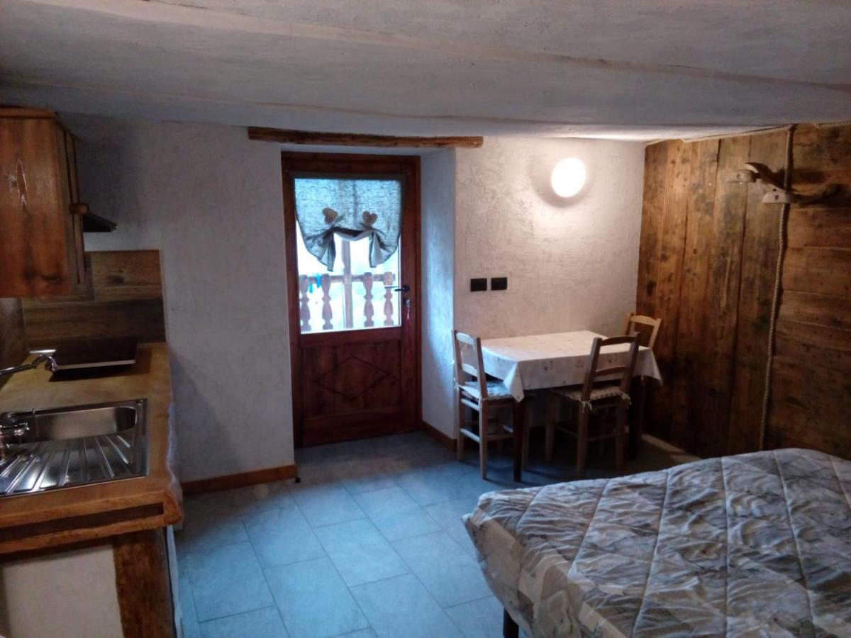 Agri-B&B Lou Col Canosio Eksteriør billede